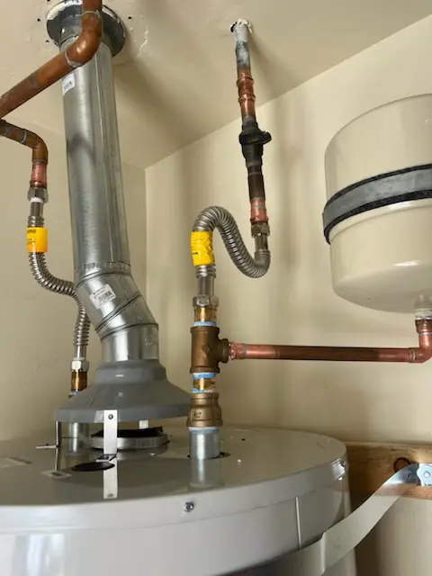 Water heater installation and plumbing repair in Arlington Forest